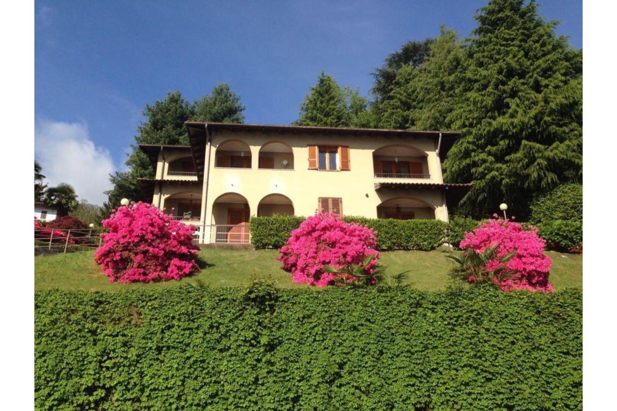 Pandora Lake View Stresa - Happy Rentals מראה חיצוני תמונה