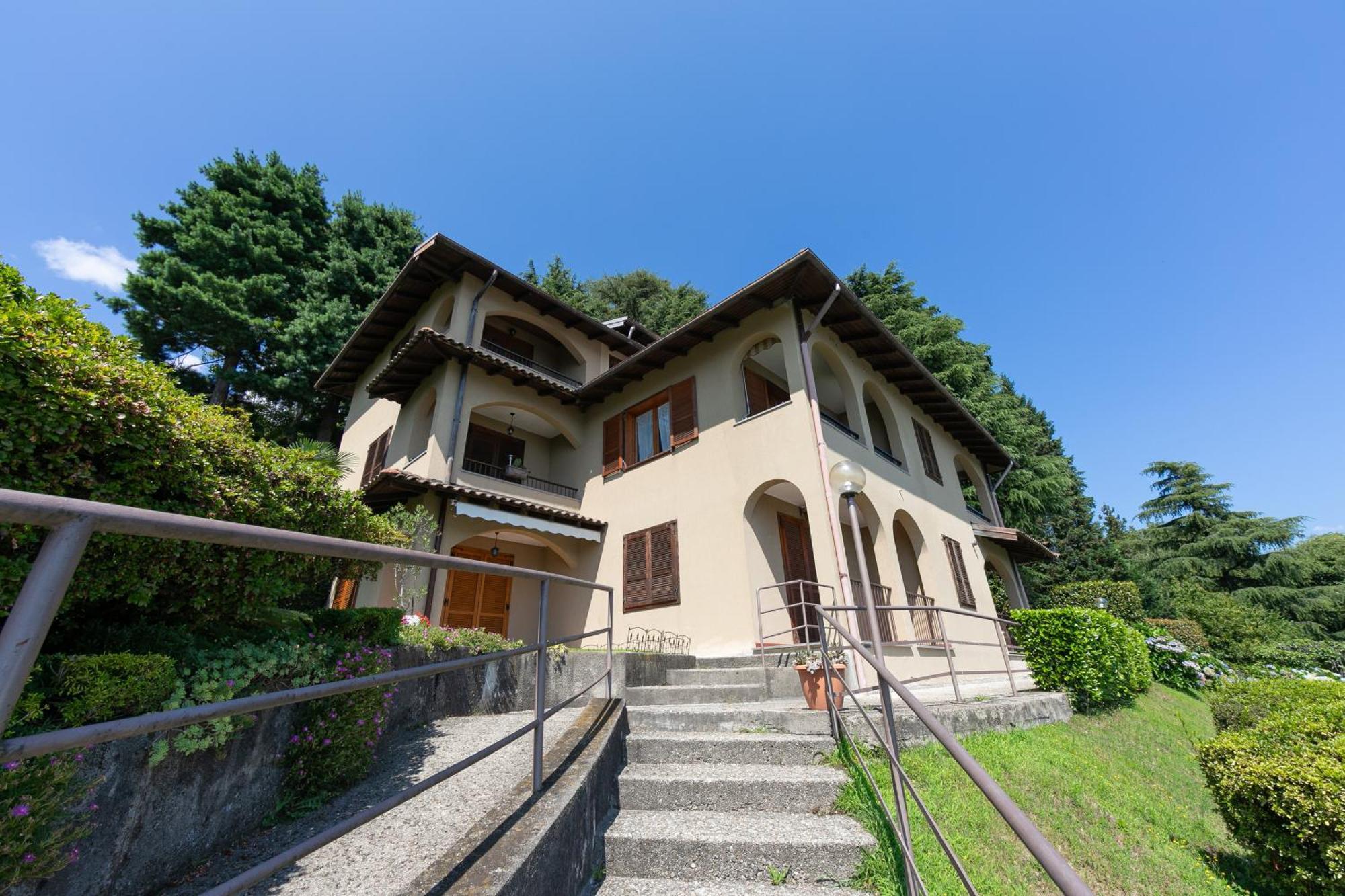 Pandora Lake View Stresa - Happy Rentals מראה חיצוני תמונה