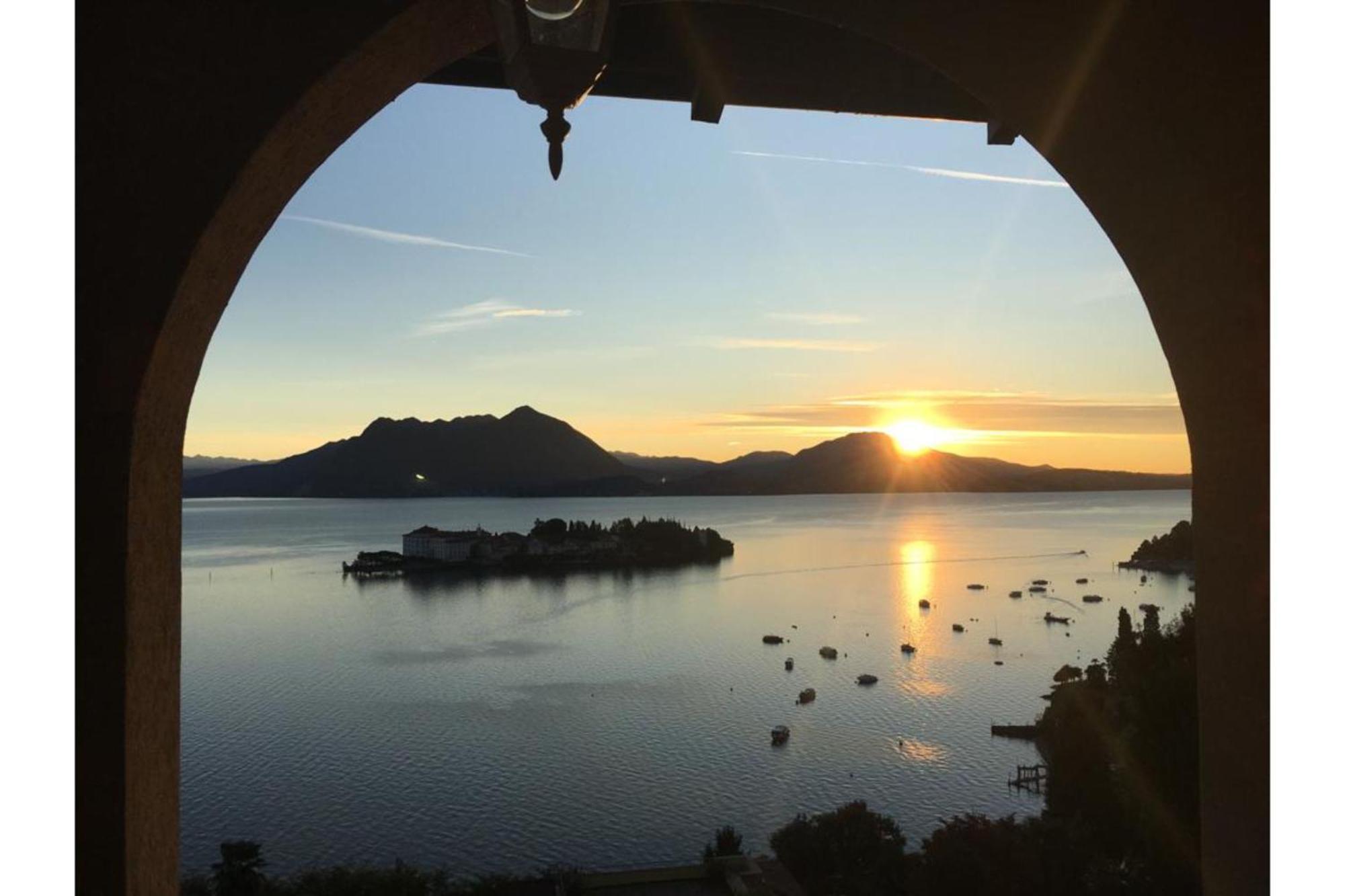 Pandora Lake View Stresa - Happy Rentals מראה חיצוני תמונה