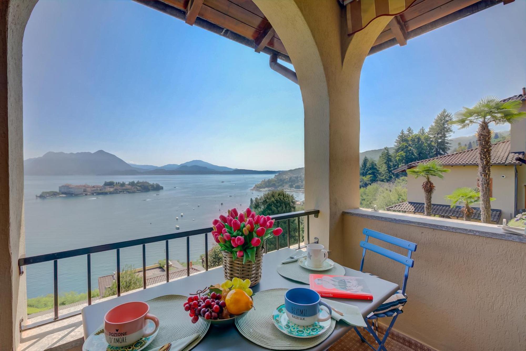 Pandora Lake View Stresa - Happy Rentals מראה חיצוני תמונה